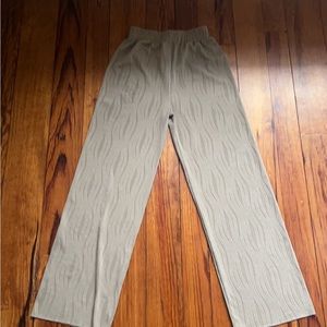 j.ing- beige pants
